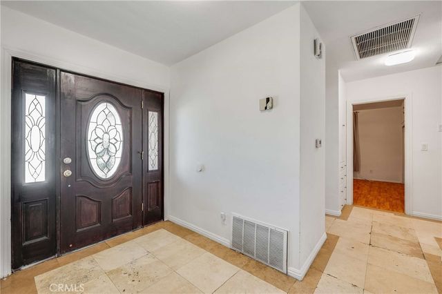 19122 Chase Street, Northridge, CA 91324