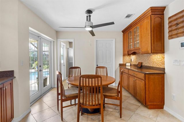 6407 E 112TH AVENUE, Temple Terrace, FL 33617