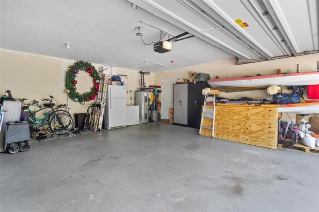 6407 E 112TH AVENUE, Temple Terrace, FL 33617