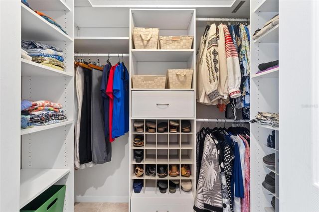 6407 E 112TH AVENUE, Temple Terrace, FL 33617