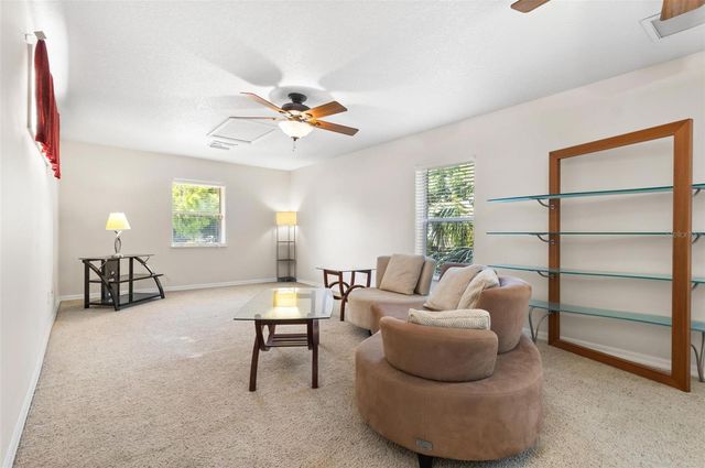 6407 E 112TH AVENUE, Temple Terrace, FL 33617