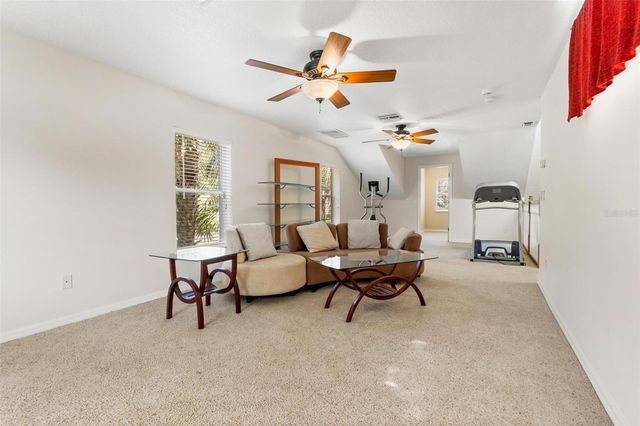 6407 E 112TH AVENUE, Temple Terrace, FL 33617