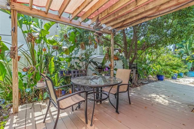 6407 E 112TH AVENUE, Temple Terrace, FL 33617