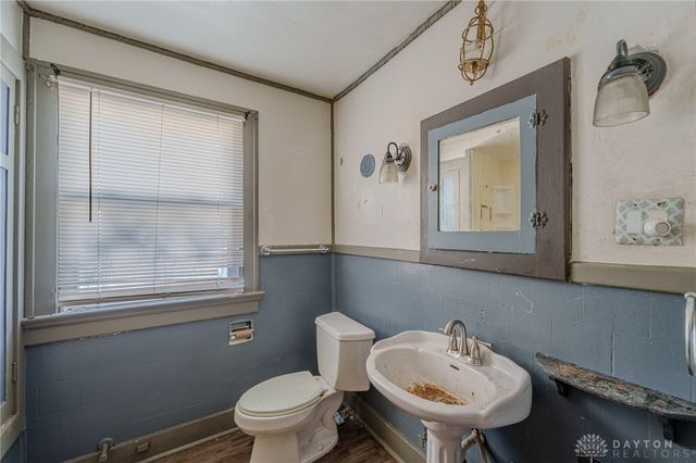 423 Sandalwood Drive, Dayton, OH 45405