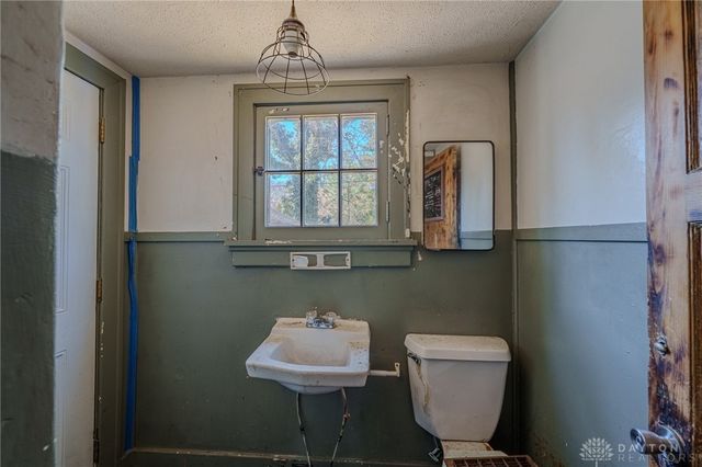 423 Sandalwood Drive, Dayton, OH 45405