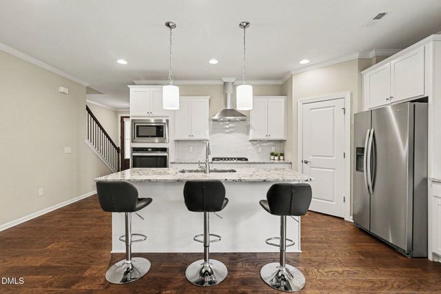 808 Churton Place, Cary, NC 27518