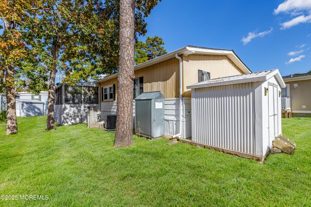 70 Woodchuck Parkway, Whiting, NJ 08759