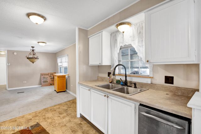 70 Woodchuck Parkway, Whiting, NJ 08759