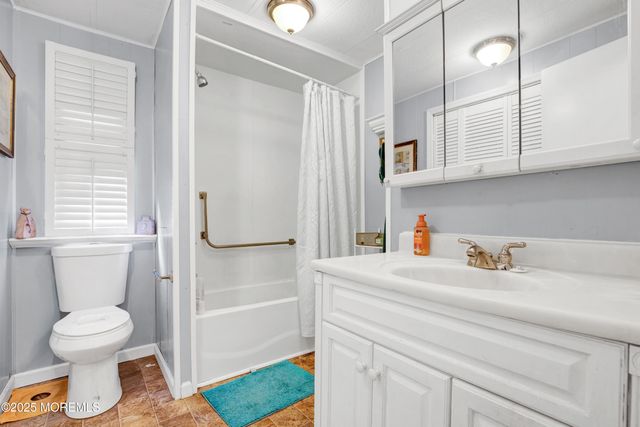 70 Woodchuck Parkway, Whiting, NJ 08759