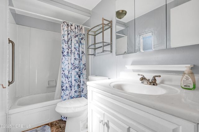 70 Woodchuck Parkway, Whiting, NJ 08759