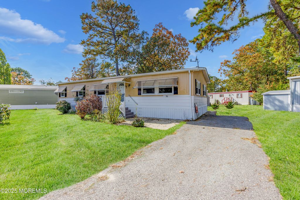 70 Woodchuck Parkway, Whiting, NJ 08759