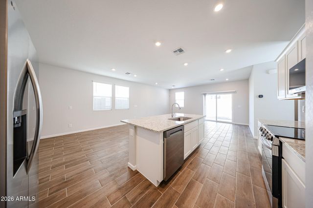 17372 W VILLA HERMOSA Lane, Surprise, AZ 85387