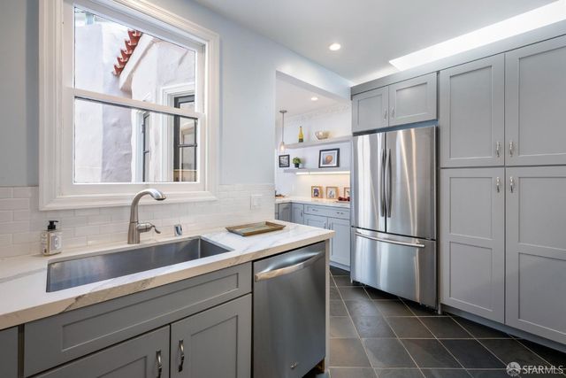 1587 22nd Avenue, San Francisco, CA 94122