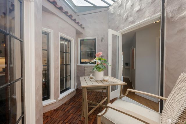 1587 22nd Avenue, San Francisco, CA 94122