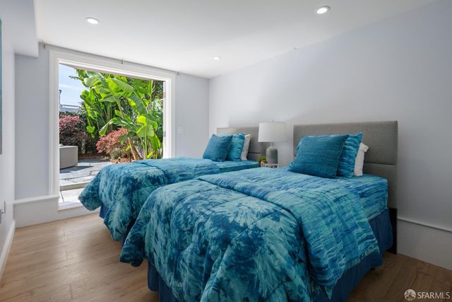 1587 22nd Avenue, San Francisco, CA 94122