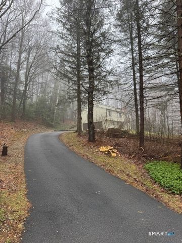 17 Robin Drive, Barkhamsted, CT 06063