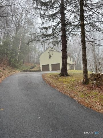 17 Robin Drive, Barkhamsted, CT 06063