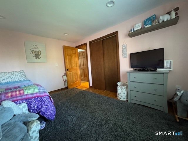 17 Robin Drive, Barkhamsted, CT 06063