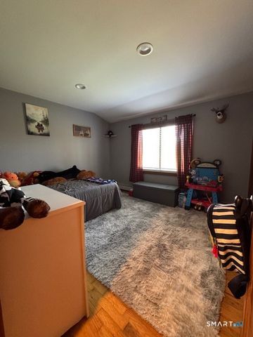 17 Robin Drive, Barkhamsted, CT 06063