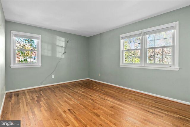 3026 BATTERSEA LN, Alexandria, VA 22309