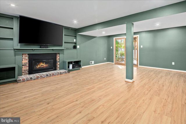 3026 BATTERSEA LN, Alexandria, VA 22309