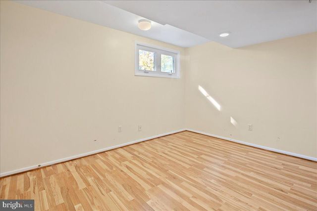 3026 BATTERSEA LN, Alexandria, VA 22309