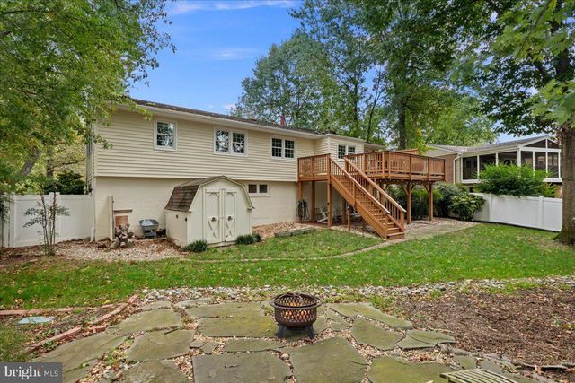 3026 BATTERSEA LN, Alexandria, VA 22309