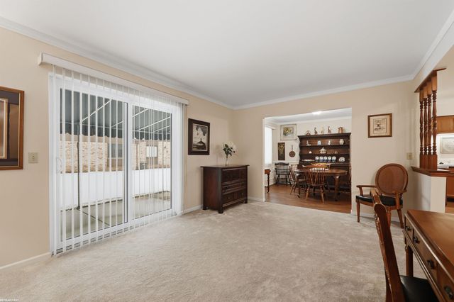 664 Country Club Street, Saint Clair Shores, MI 48082