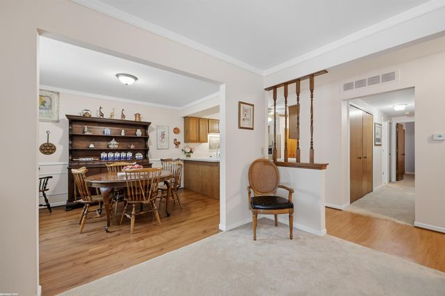 664 Country Club Street, Saint Clair Shores, MI 48082