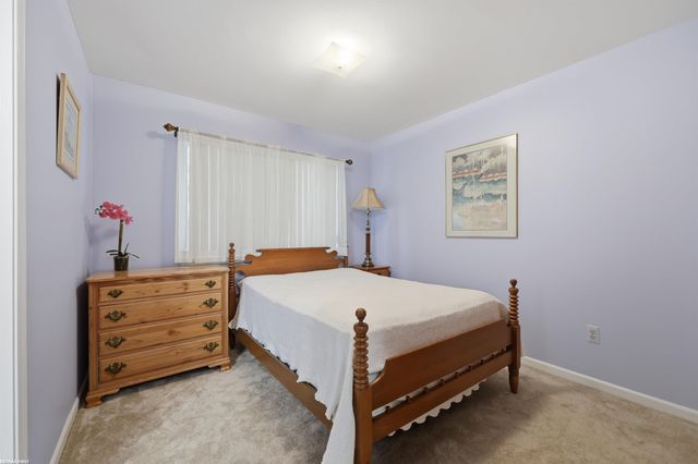 664 Country Club Street, Saint Clair Shores, MI 48082