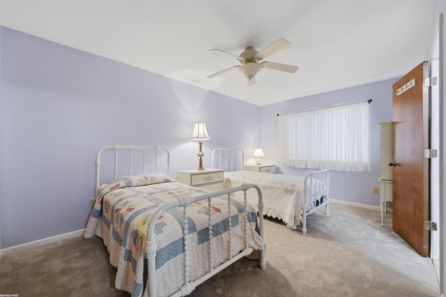 664 Country Club Street, Saint Clair Shores, MI 48082