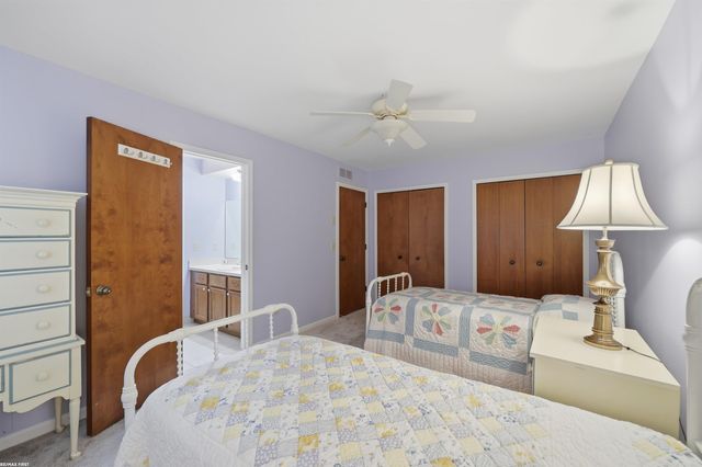 664 Country Club Street, Saint Clair Shores, MI 48082