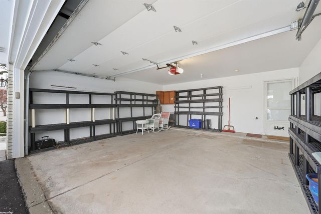 664 Country Club Street, Saint Clair Shores, MI 48082