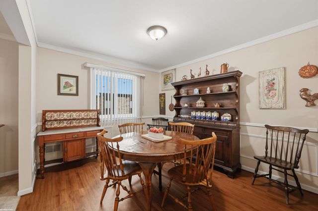 664 Country Club Street, Saint Clair Shores, MI 48082