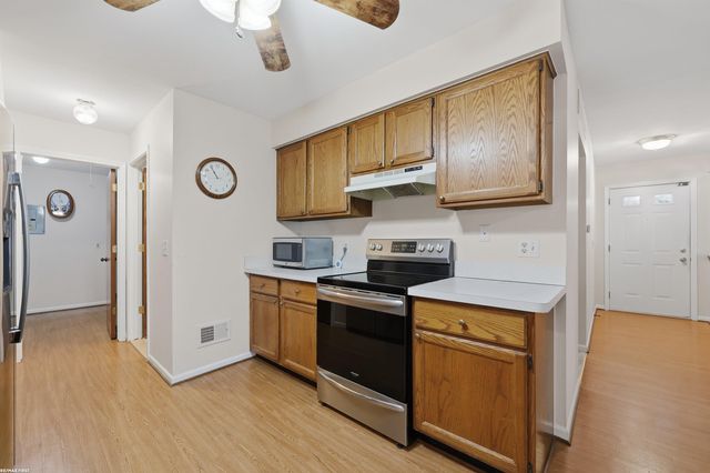 664 Country Club Street, Saint Clair Shores, MI 48082