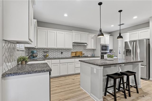 6313 Cascada Bend Road, Mcallen, TX 78504