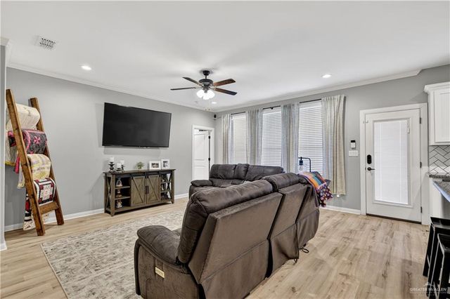 6313 Cascada Bend Road, Mcallen, TX 78504