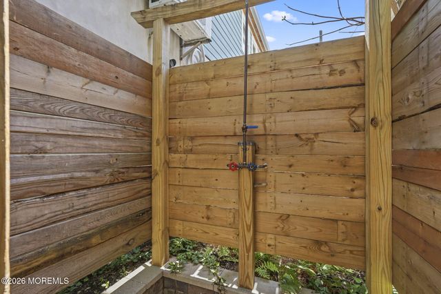 30 S 2nd Street, Highlands, NJ 07732