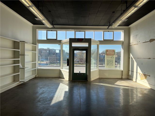 105 Spring Street, Springdale, AR 72764