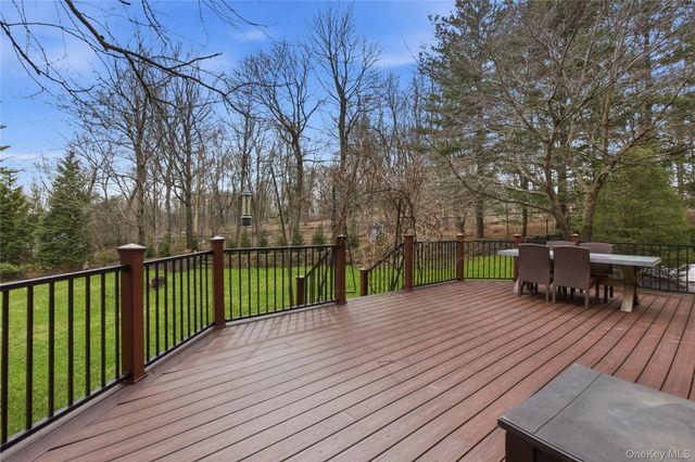 199 Hirst Road, Briarcliff Manor, NY 10510