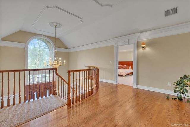 199 Hirst Road, Briarcliff Manor, NY 10510