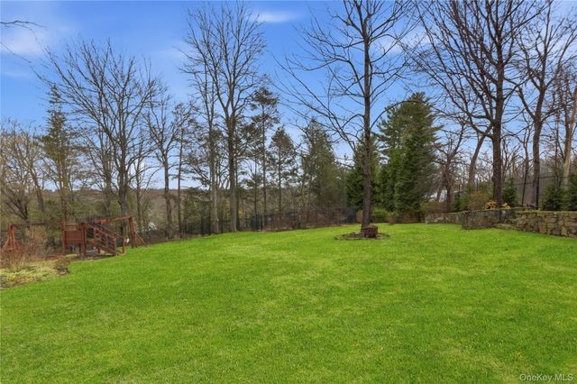 199 Hirst Road, Briarcliff Manor, NY 10510