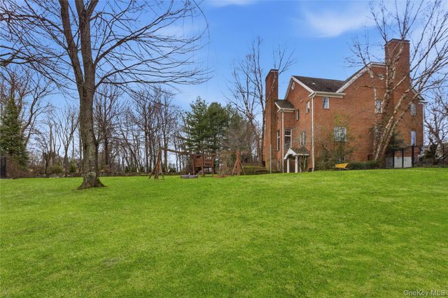 199 Hirst Road, Briarcliff Manor, NY 10510