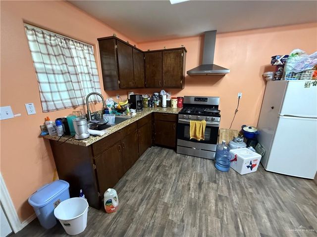 611 N Keralum Avenue, Mission, TX 78572