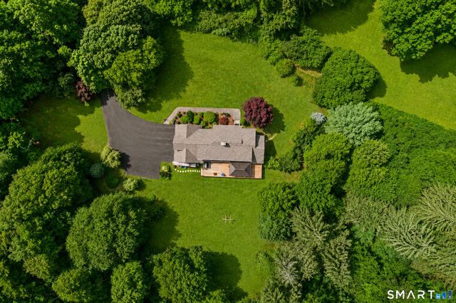 119 Obtuse Hill Road, Brookfield, CT 06804