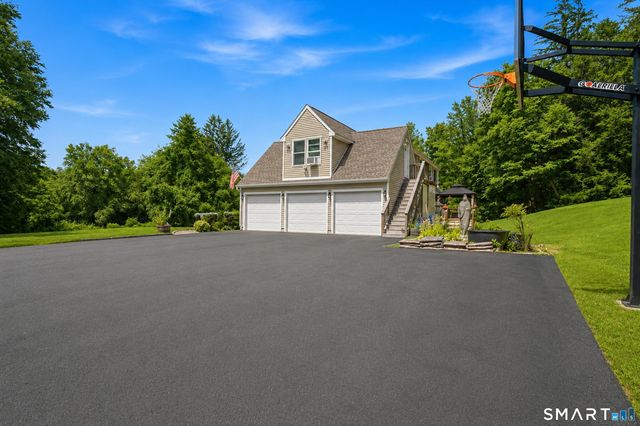 119 Obtuse Hill Road, Brookfield, CT 06804