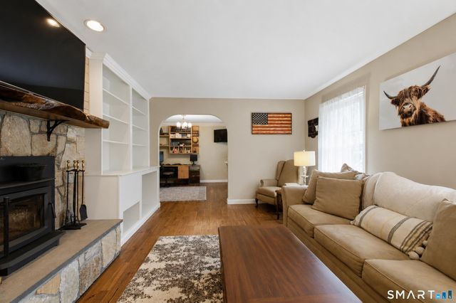 119 Obtuse Hill Road, Brookfield, CT 06804
