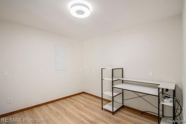 4352 Fenton Road, Hartland, MI 48353