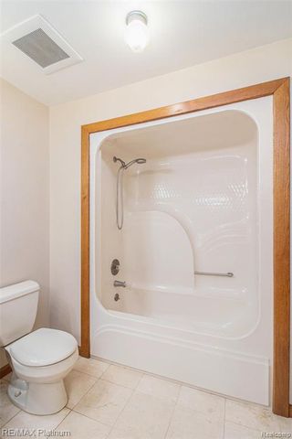 4352 Fenton Road, Hartland, MI 48353