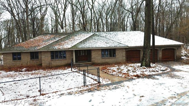 4352 Fenton Road, Hartland, MI 48353